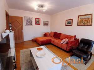 Dvosoban stan za izdavanje na Savskom vencu, 88 m²